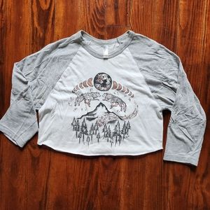 Cropped baseball tee